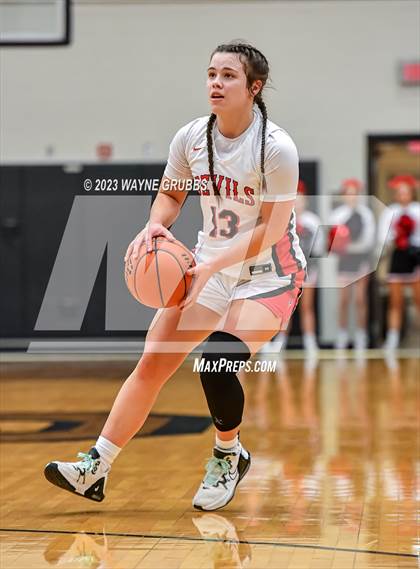 Thumbnail 2 in Chapel Hill vs. Tatum (UIL 3A Area Playoff) photogallery.