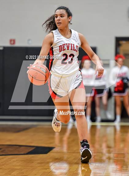 Thumbnail 2 in Chapel Hill vs. Tatum (UIL 3A Area Playoff) photogallery.