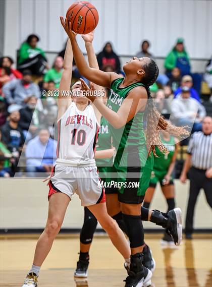 Thumbnail 1 in Chapel Hill vs. Tatum (UIL 3A Area Playoff) photogallery.