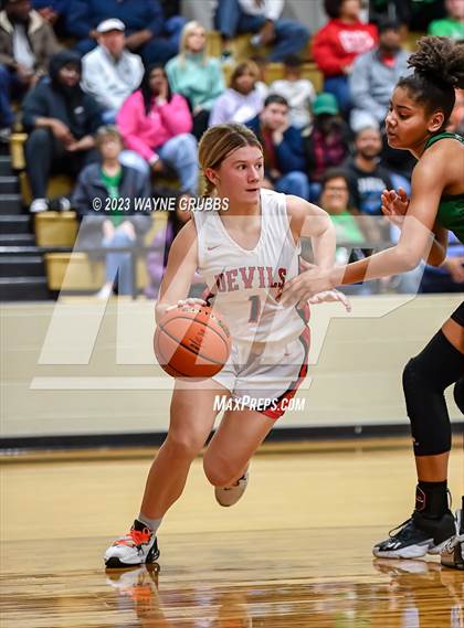 Thumbnail 2 in Chapel Hill vs. Tatum (UIL 3A Area Playoff) photogallery.