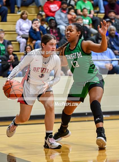Thumbnail 1 in Chapel Hill vs. Tatum (UIL 3A Area Playoff) photogallery.