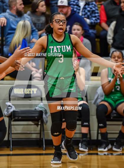 Thumbnail 1 in Chapel Hill vs. Tatum (UIL 3A Area Playoff) photogallery.