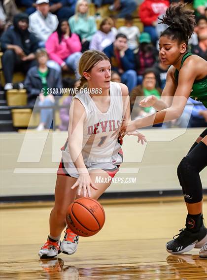 Thumbnail 3 in Chapel Hill vs. Tatum (UIL 3A Area Playoff) photogallery.