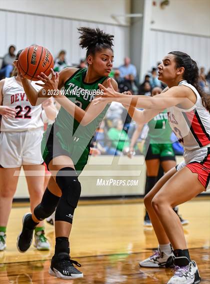 Thumbnail 1 in Chapel Hill vs. Tatum (UIL 3A Area Playoff) photogallery.