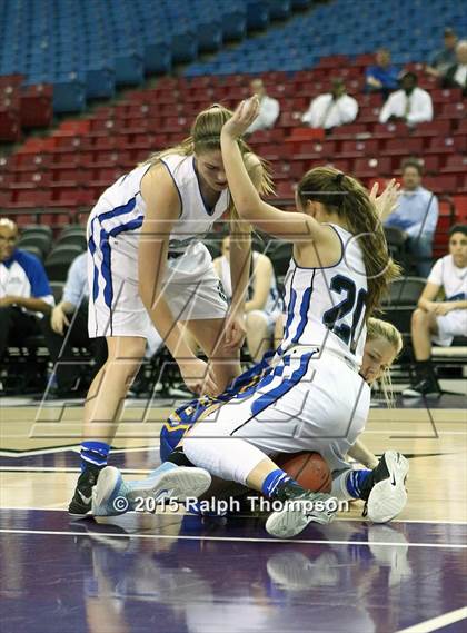 Thumbnail 3 in Ripon Christian vs. Capital Christian (CIF SJS D-5 Final) photogallery.
