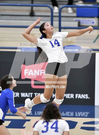Thumbnail 3 in Norco vs. Valley Christian (CIF-SS D4 Final) photogallery.