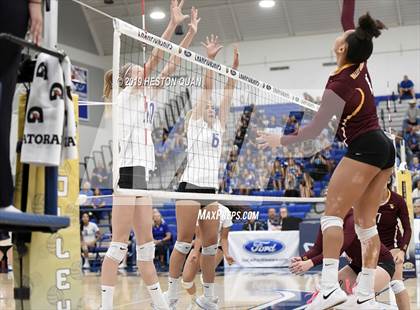 Thumbnail 2 in Norco vs. Valley Christian (CIF-SS D4 Final) photogallery.