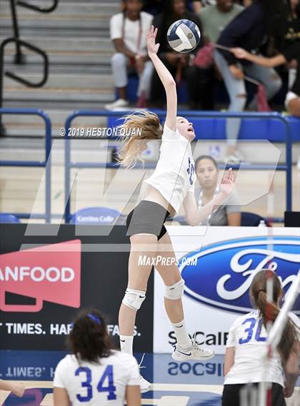 Thumbnail 2 in Norco vs. Valley Christian (CIF-SS D4 Final) photogallery.