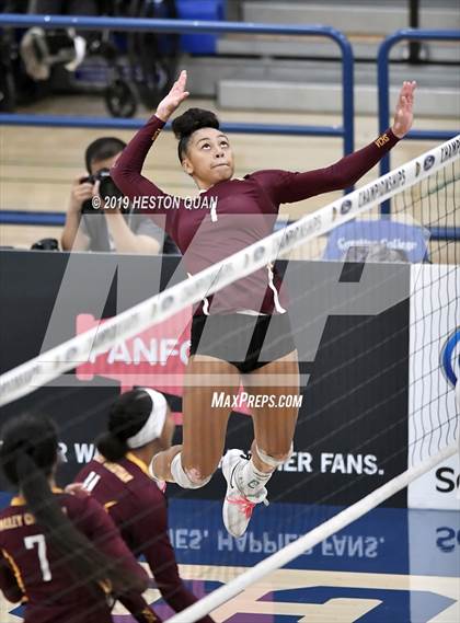 Thumbnail 2 in Norco vs. Valley Christian (CIF-SS D4 Final) photogallery.