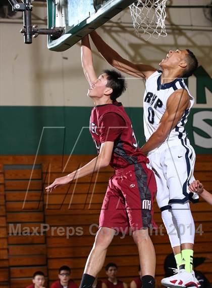 Thumbnail 2 in Rolling Hills Prep vs. Mark Keppel (Paul Pierce Classic)  photogallery.