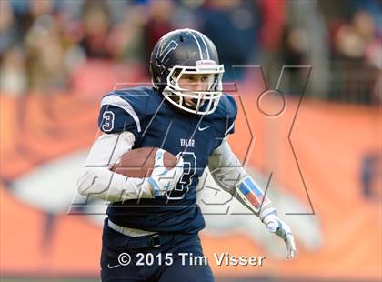 Thumbnail 2 in Pomona vs. Valor Christian (CHSAA 5A Final) photogallery.
