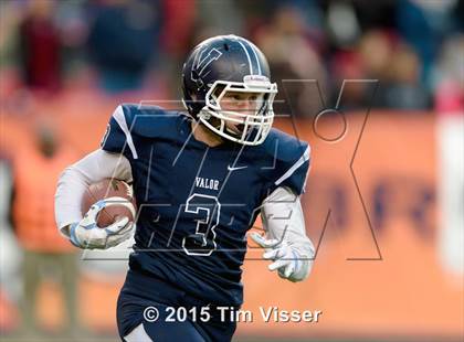 Thumbnail 3 in Pomona vs. Valor Christian (CHSAA 5A Final) photogallery.