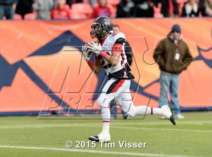 Thumbnail 3 in Pomona vs. Valor Christian (CHSAA 5A Final) photogallery.