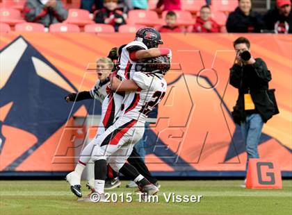 Thumbnail 3 in Pomona vs. Valor Christian (CHSAA 5A Final) photogallery.
