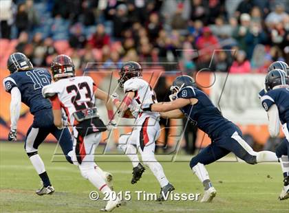 Thumbnail 2 in Pomona vs. Valor Christian (CHSAA 5A Final) photogallery.