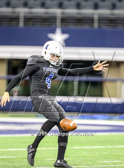 Thumbnail 1 in Boswell vs. Birdville (UIL 5A Bi-District) photogallery.
