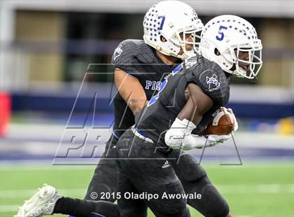 Thumbnail 2 in Boswell vs. Birdville (UIL 5A Bi-District) photogallery.