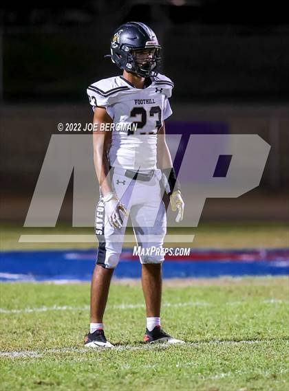 Thumbnail 3 in Foothill @ East Bakersfield photogallery.