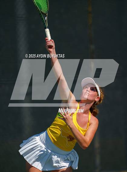 Thumbnail 3 in Highland Park vs Centennial (UIL Regional Quarterfinals) photogallery.