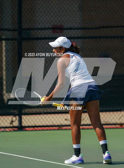 Thumbnail 3 in Highland Park vs Centennial (UIL Regional Quarterfinals) photogallery.