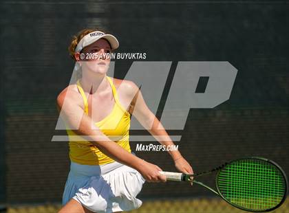 Thumbnail 3 in Highland Park vs Centennial (UIL Regional Quarterfinals) photogallery.