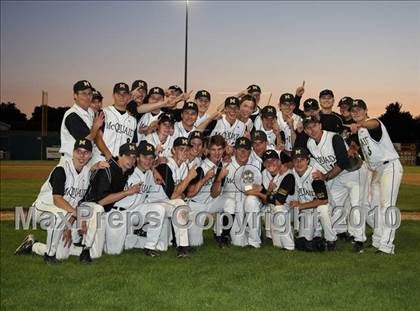 Thumbnail 2 in Clarence vs. McQuaid Jesuit (NYSPHSAA Class AA Quarterfinal) photogallery.
