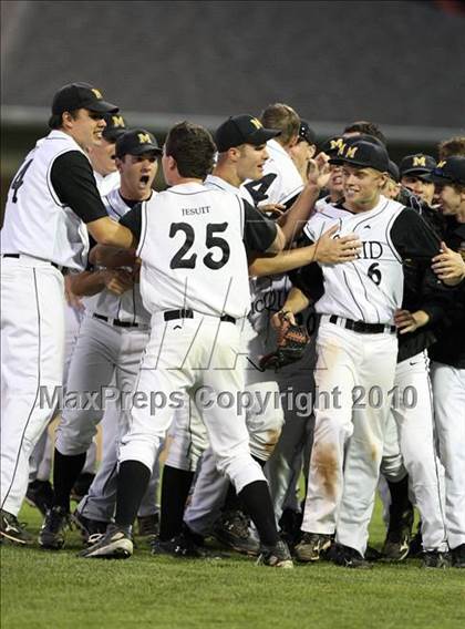 Thumbnail 1 in Clarence vs. McQuaid Jesuit (NYSPHSAA Class AA Quarterfinal) photogallery.