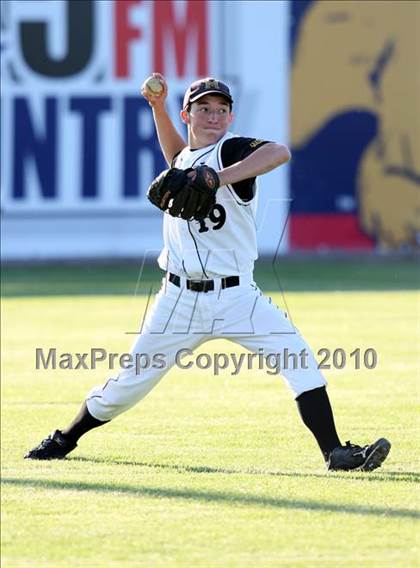 Thumbnail 1 in Clarence vs. McQuaid Jesuit (NYSPHSAA Class AA Quarterfinal) photogallery.