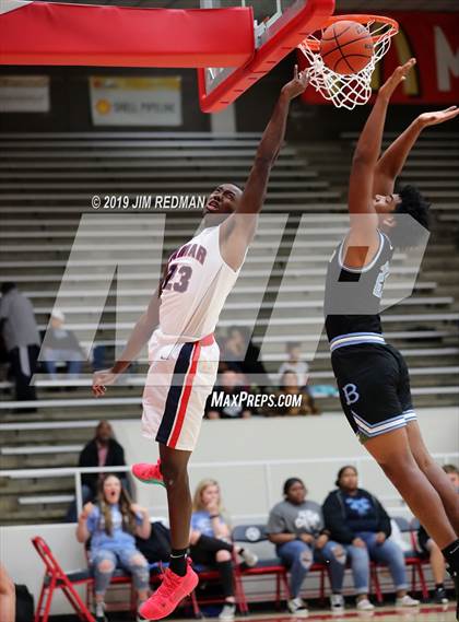 Thumbnail 2 in Brazoswood vs. Lamar (McDonald's Texas Invitational) photogallery.