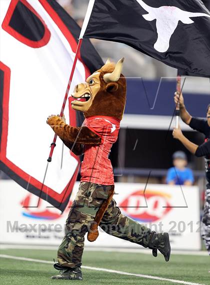 Thumbnail 3 in Katy vs. Cedar Hill (UIL 5A Division 2 Final) photogallery.