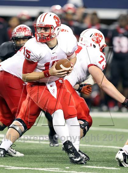 Thumbnail 3 in Katy vs. Cedar Hill (UIL 5A Division 2 Final) photogallery.