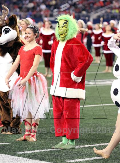 Thumbnail 2 in Katy vs. Cedar Hill (UIL 5A Division 2 Final) photogallery.