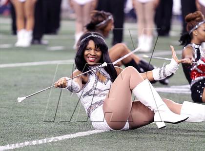 Thumbnail 2 in Katy vs. Cedar Hill (UIL 5A Division 2 Final) photogallery.