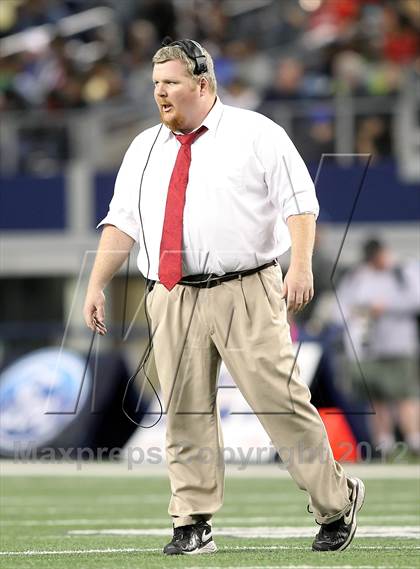 Thumbnail 2 in Katy vs. Cedar Hill (UIL 5A Division 2 Final) photogallery.