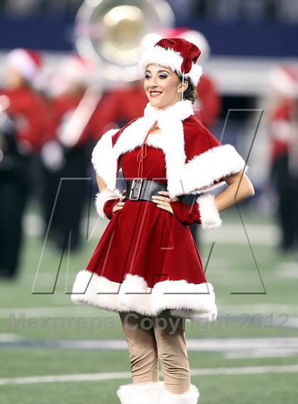 Thumbnail 2 in Katy vs. Cedar Hill (UIL 5A Division 2 Final) photogallery.