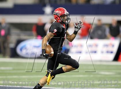 Thumbnail 3 in Katy vs. Cedar Hill (UIL 5A Division 2 Final) photogallery.