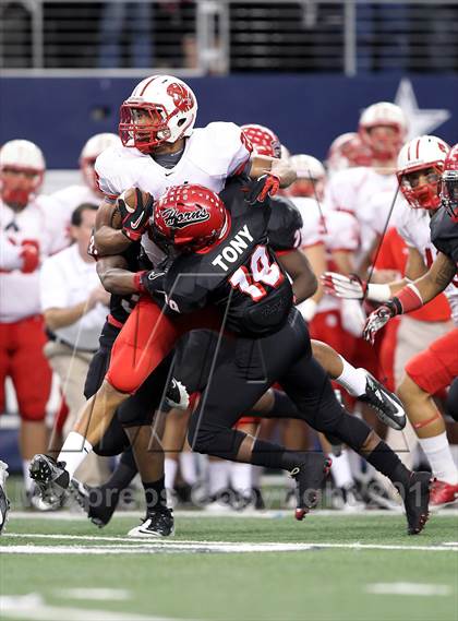 Thumbnail 1 in Katy vs. Cedar Hill (UIL 5A Division 2 Final) photogallery.