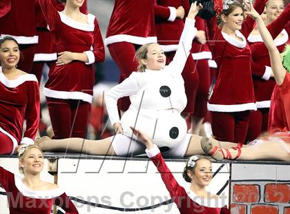 Thumbnail 1 in Katy vs. Cedar Hill (UIL 5A Division 2 Final) photogallery.
