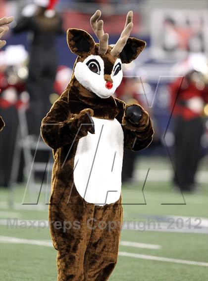 Thumbnail 3 in Katy vs. Cedar Hill (UIL 5A Division 2 Final) photogallery.