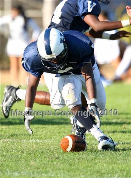 Thumbnail 3 in Harvard-Westlake @ Venice (Freshman) photogallery.