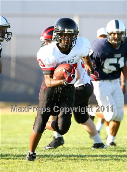 Thumbnail 3 in Harvard-Westlake @ Venice (Freshman) photogallery.