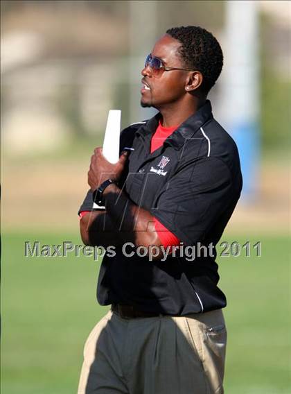 Thumbnail 1 in Harvard-Westlake @ Venice (Freshman) photogallery.
