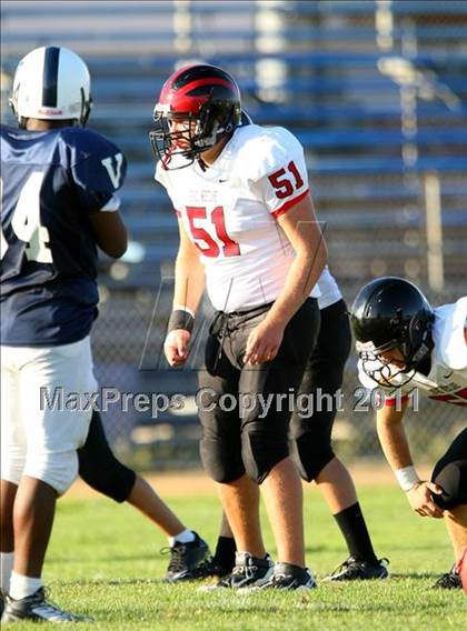Thumbnail 2 in Harvard-Westlake @ Venice (Freshman) photogallery.
