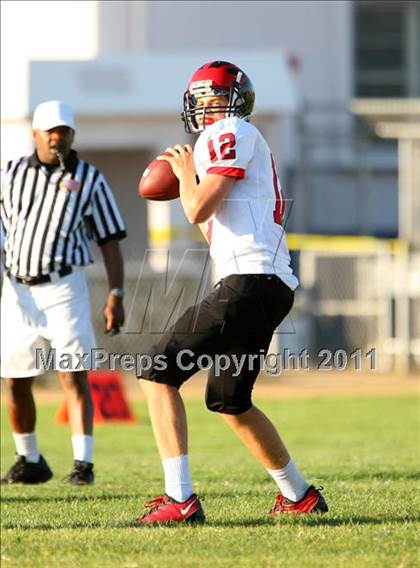Thumbnail 1 in Harvard-Westlake @ Venice (Freshman) photogallery.