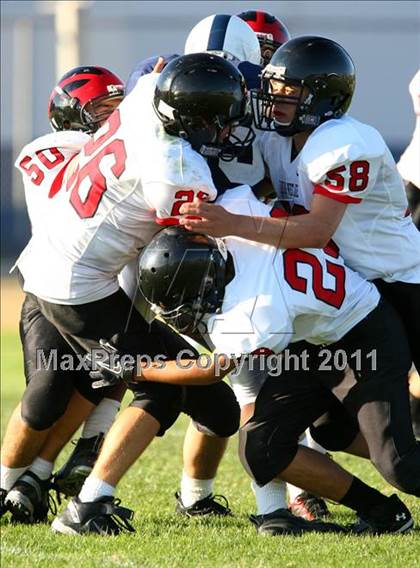 Thumbnail 1 in Harvard-Westlake @ Venice (Freshman) photogallery.