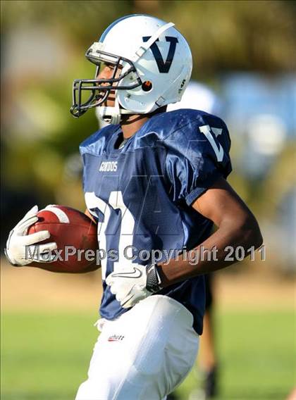 Thumbnail 2 in Harvard-Westlake @ Venice (Freshman) photogallery.