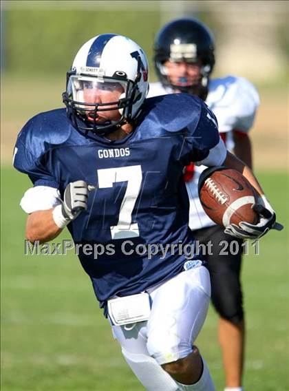 Thumbnail 1 in Harvard-Westlake @ Venice (Freshman) photogallery.
