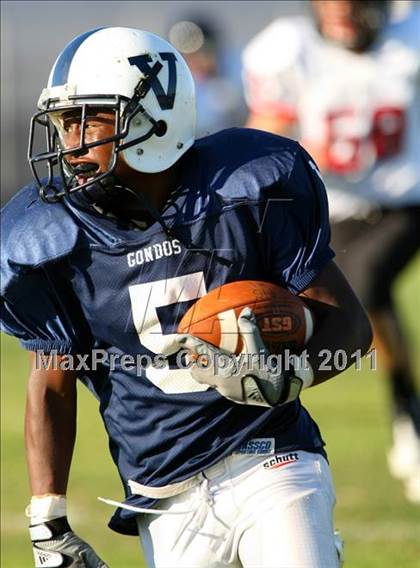 Thumbnail 2 in Harvard-Westlake @ Venice (Freshman) photogallery.