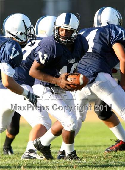 Thumbnail 1 in Harvard-Westlake @ Venice (Freshman) photogallery.