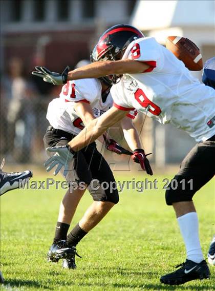 Thumbnail 2 in Harvard-Westlake @ Venice (Freshman) photogallery.